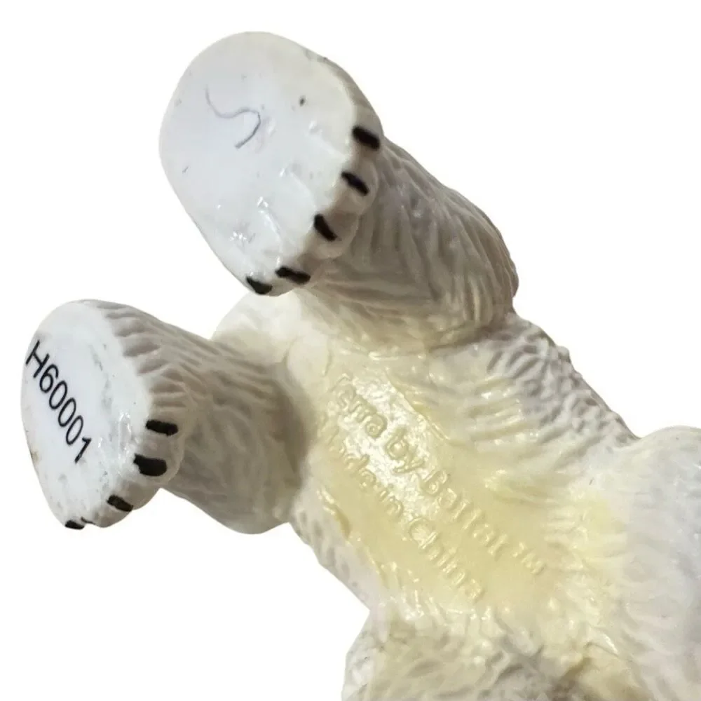 2015 Terra Battat Polar Bear Family Realistic Arctic Animals Set 4 Pcs